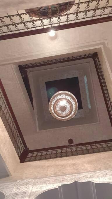 Charmant Riad Au Coeur De Marrakech มาร์ราเกช ภายนอก รูปภาพ