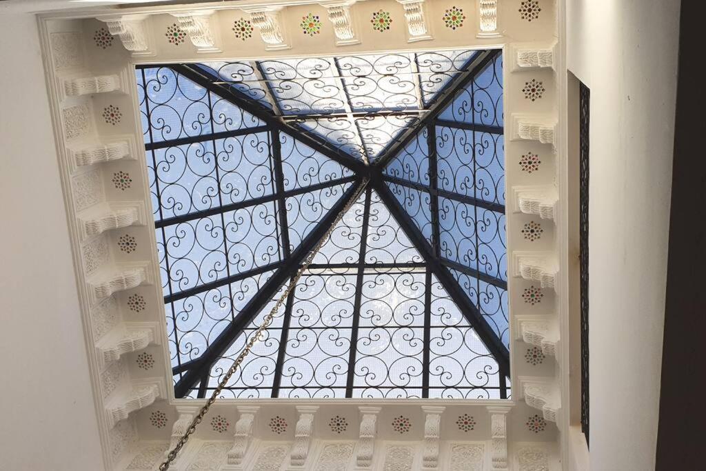 Charmant Riad Au Coeur De Marrakech มาร์ราเกช ภายนอก รูปภาพ